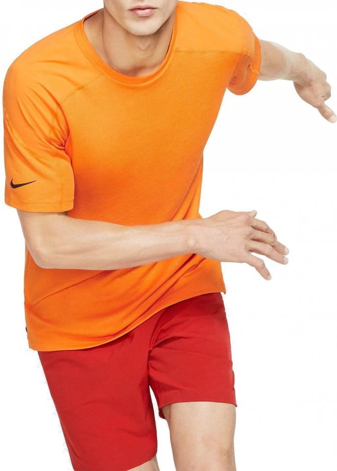 Pánské tričko s krátkým rukávem Nike Dri-FIT TP1